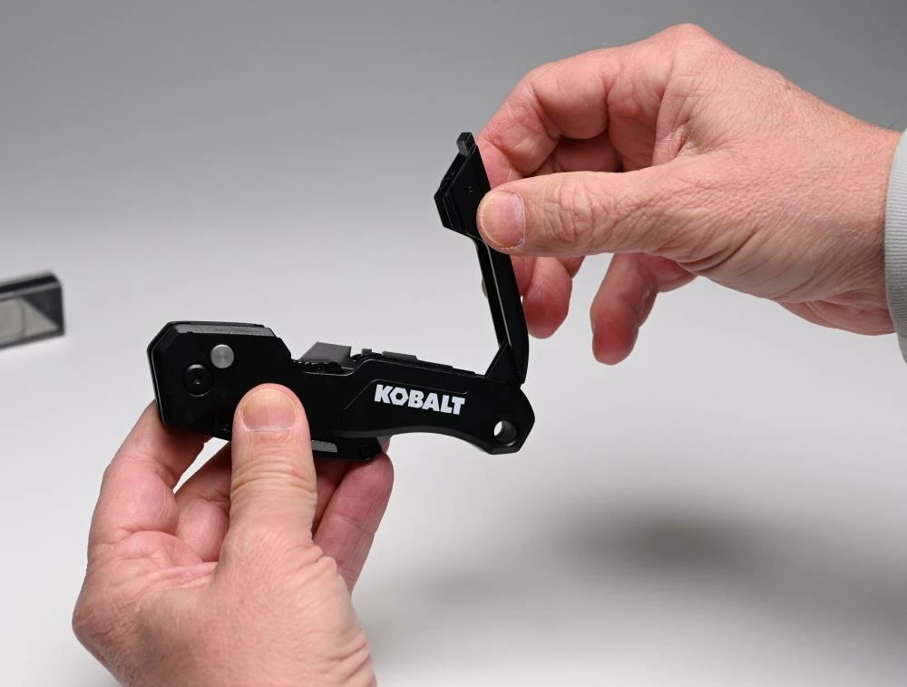 Kobalt Utility Knives Speed Release 10-Blade Folding Utility Knife with On Tool Blade Storage 6 Kobalt Utility Knives Speed Release 10-Blade Folding Utility Knife with On Tool Blade Storage - Image 6