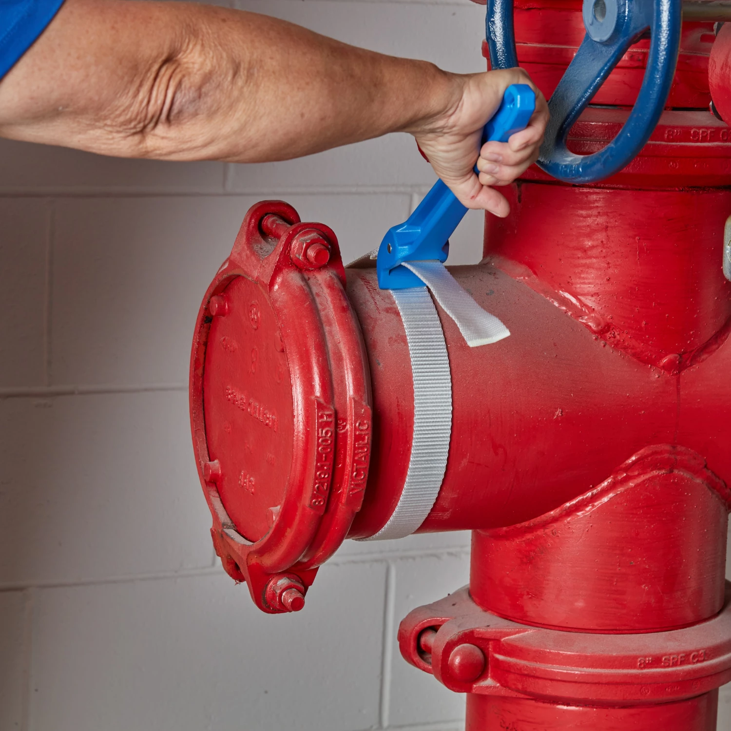 Kobalt Plumbing Wrenches & Specialty Tools Strap Wrench 2 Kobalt Plumbing Wrenches & Specialty Tools Strap Wrench - Image 2