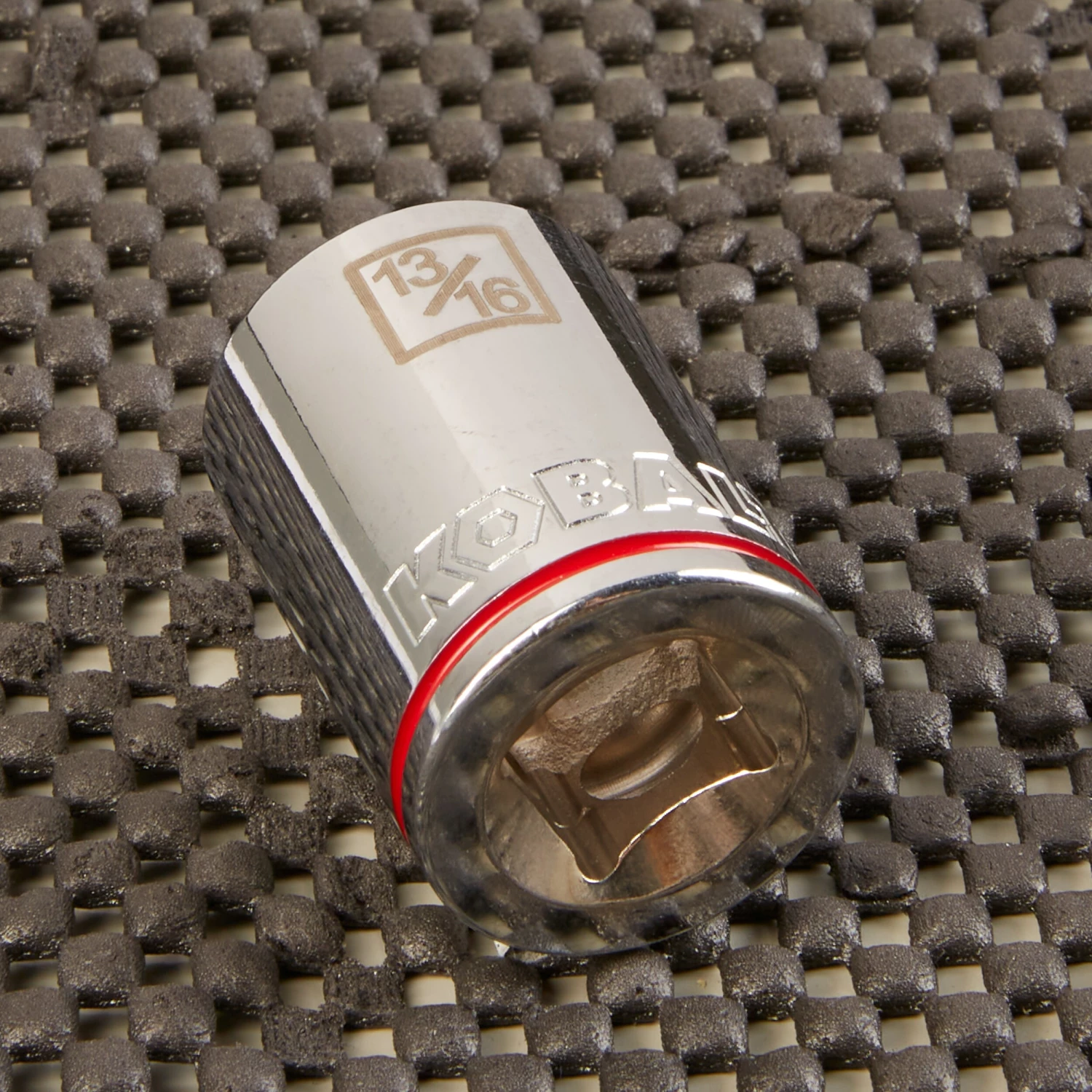 Kobalt Sockets & Socket Sets Standard (SAE) 1/2-in Drive 6-point 13/16-in Shallow Socket 3 Kobalt Sockets & Socket Sets Standard (SAE) 1/2-in Drive 6-point 13/16-in Shallow Socket - Image 3