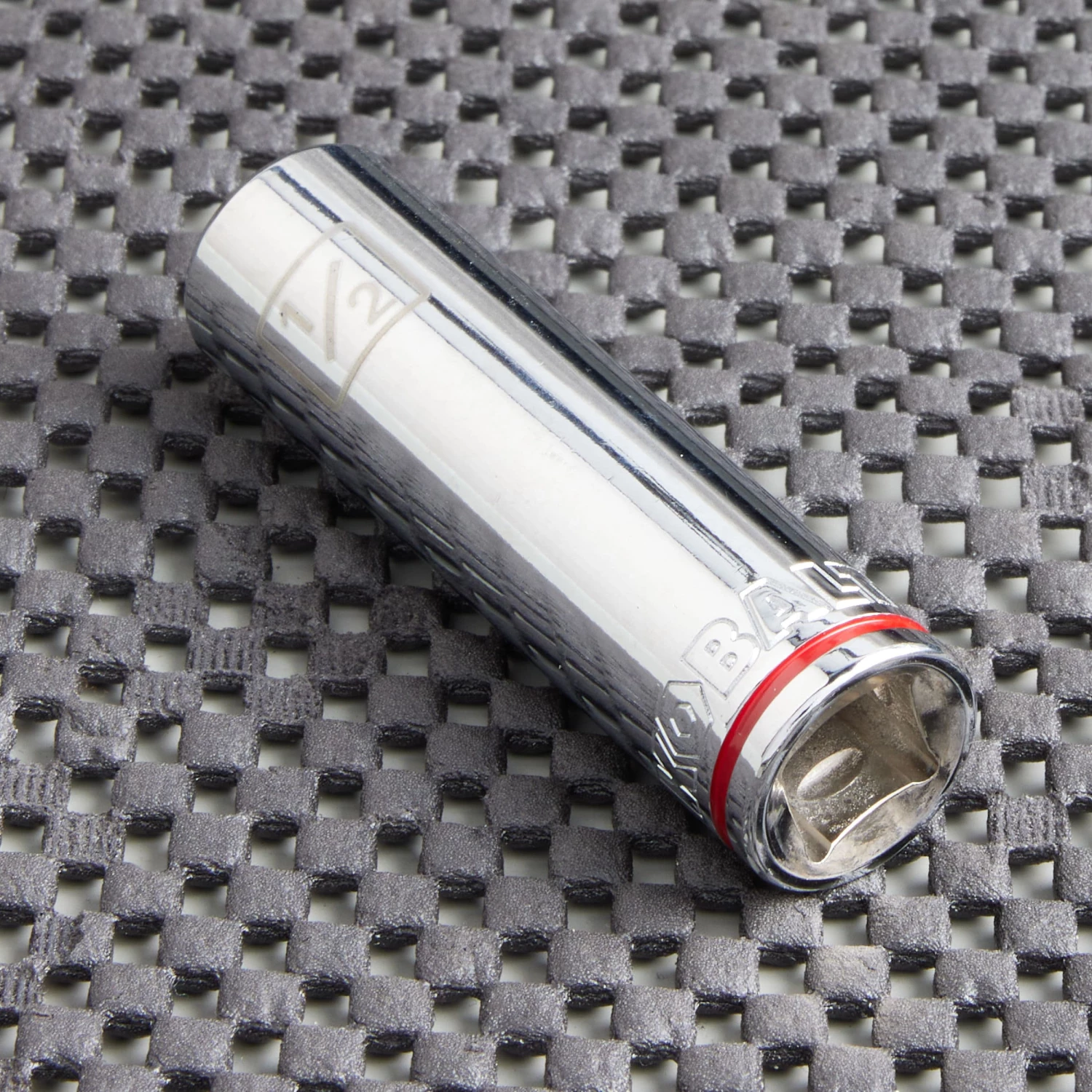 Kobalt Sockets & Socket Sets Standard (SAE) 3/8-in Drive 6-point 1/2-in Deep Socket 3 Kobalt Sockets & Socket Sets Standard (SAE) 3/8-in Drive 6-point 1/2-in Deep Socket - Image 3