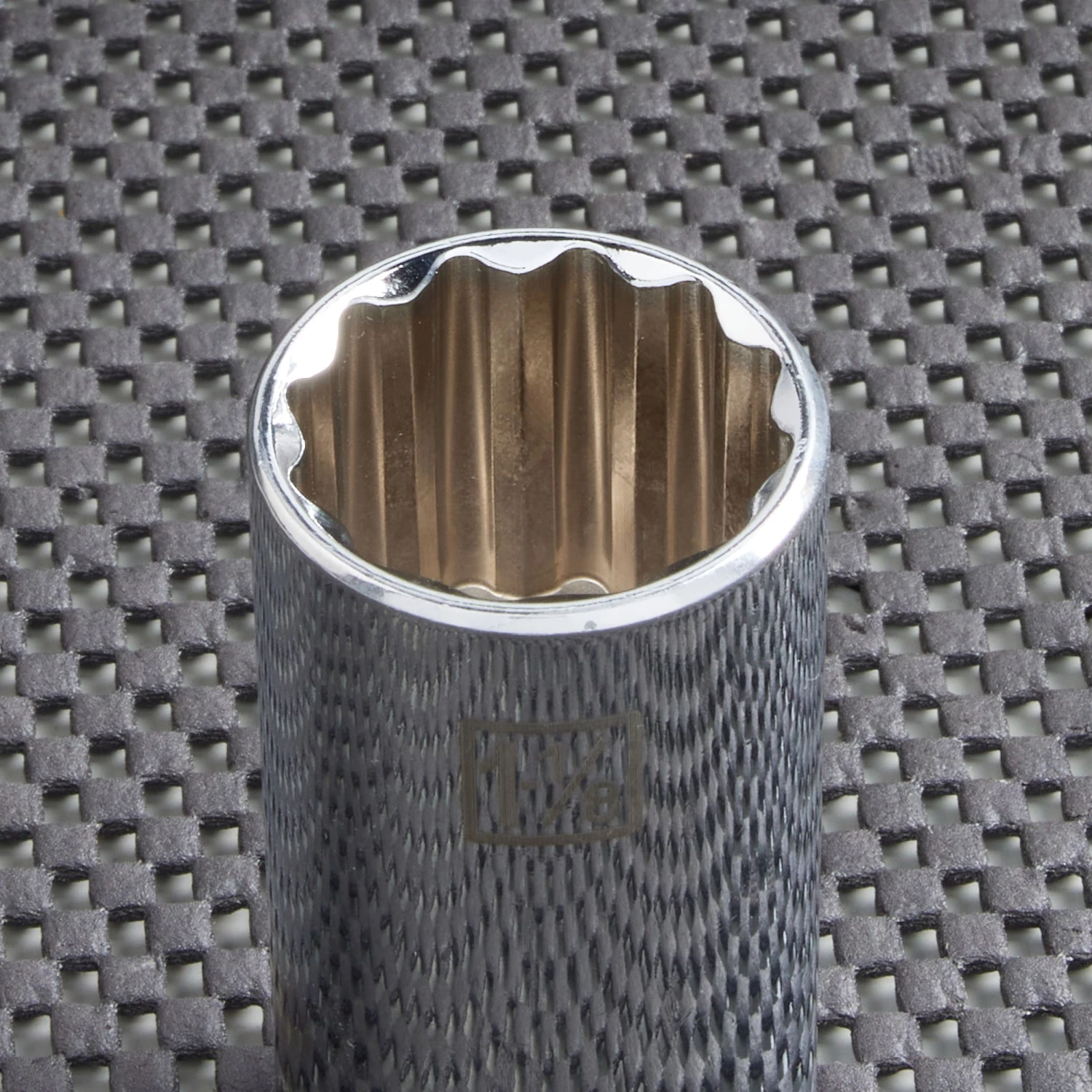 Kobalt Sockets & Socket Sets Standard (SAE) 1/2-in Drive 12-point 1-1/8-in Deep Socket 2 Kobalt Sockets & Socket Sets Standard (SAE) 1/2-in Drive 12-point 1-1/8-in Deep Socket - Image 2